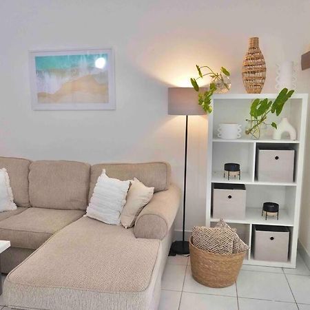 Lovely One Bed Room Apartment Right In The City Darwin Exterior foto